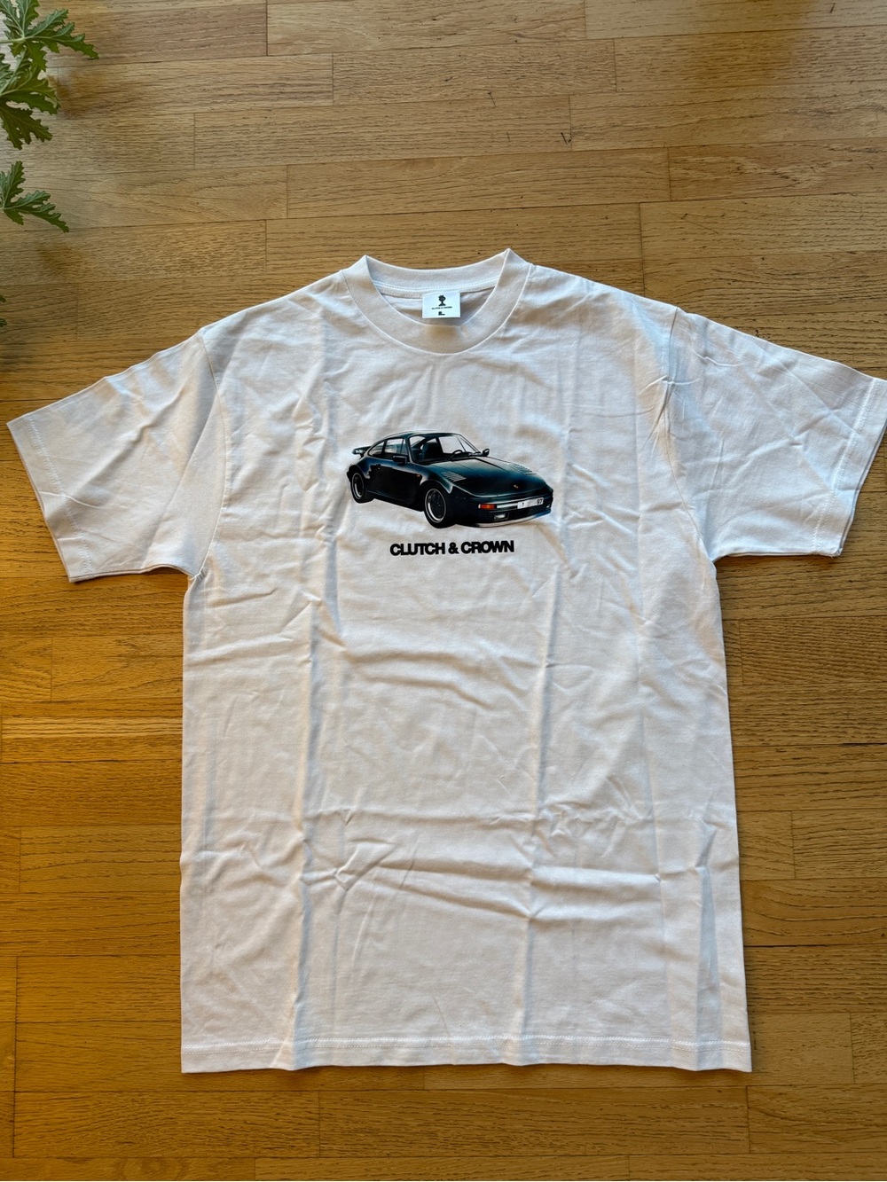 🏁 Clutch & Crown Porsche Motorsport T-Shirt – Size L